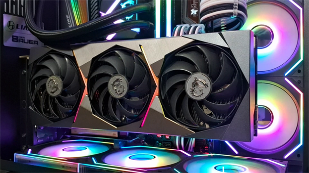 Custom High-End Gaming PC Build - Shot 03