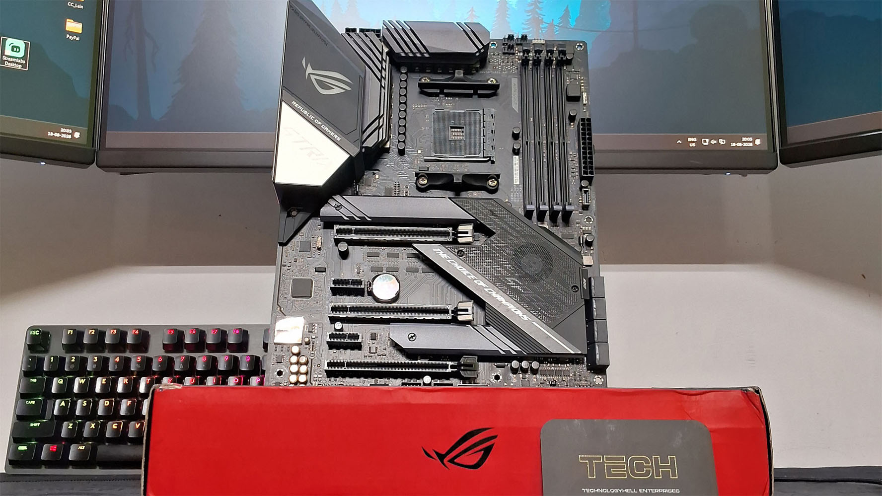 Hardware and Storage Components - Shot 04