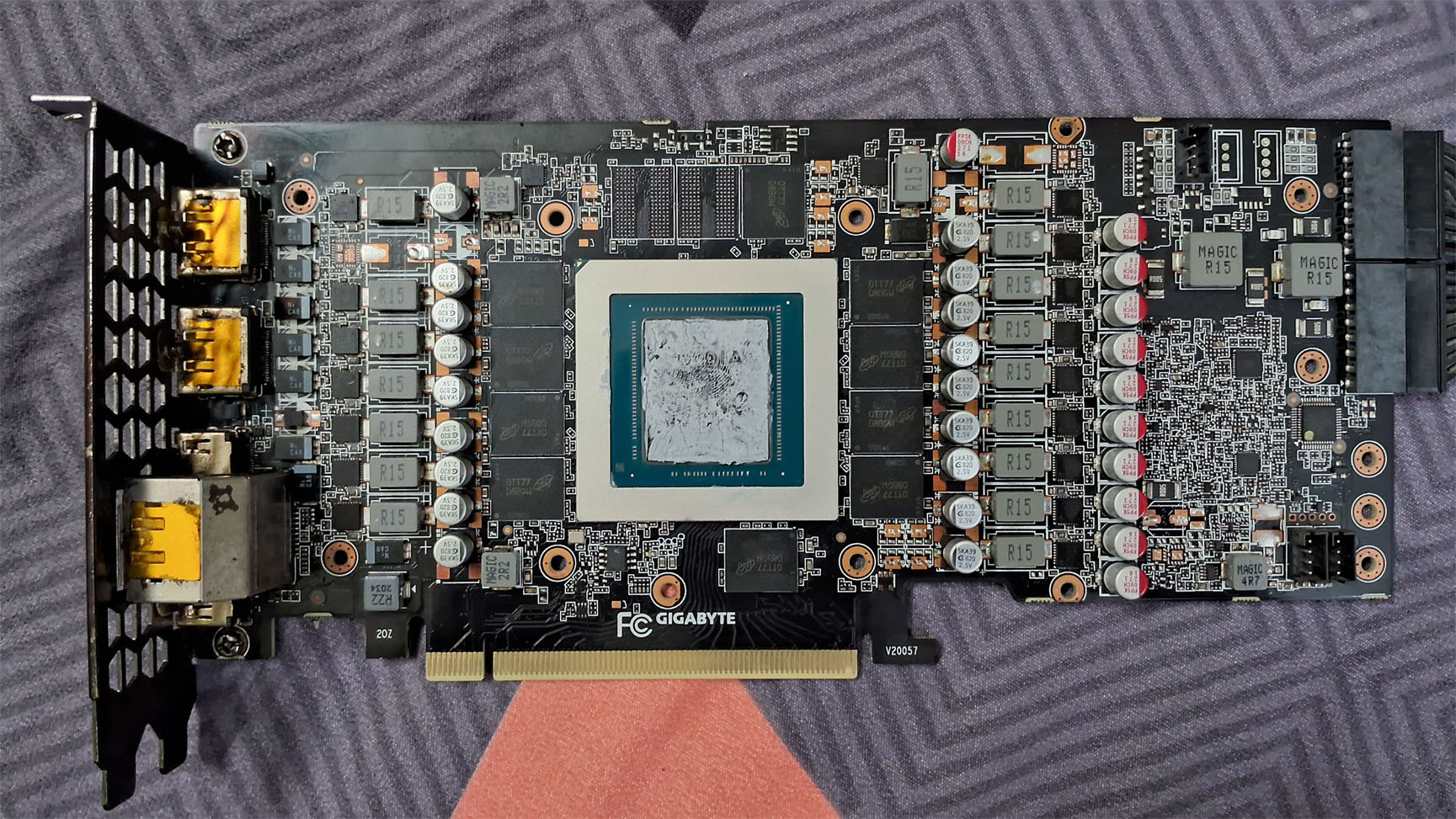 GPU Diagnostics and Servicing Workbench - Shot 04